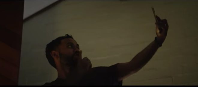 “In the Dark”, lo spot Apple sulla modalità Notte di iPhone 12