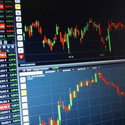 Apple raggiunge una capitalizzazione di mercato di 2.500 miliardi di dollari