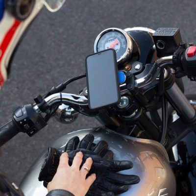 Apple avverte: le vibrazioni della moto possono danneggiare le fotocamere degli iPhone