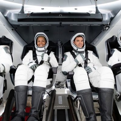 Una missione SpaceX userà i dispositivi Apple per alcuni test