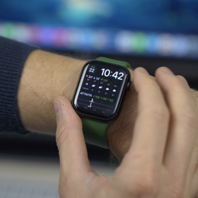 Dirigenti Apple parlando del design di Apple Watch Series 7 e di watchOS 8