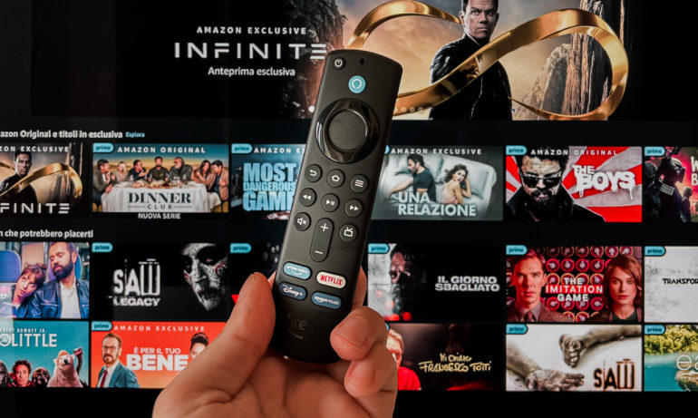 FIRE TV STICK 4K MAX WI-FI 6 CON TELECOMANDO VOCALE ALEXA E COMANDI  TV