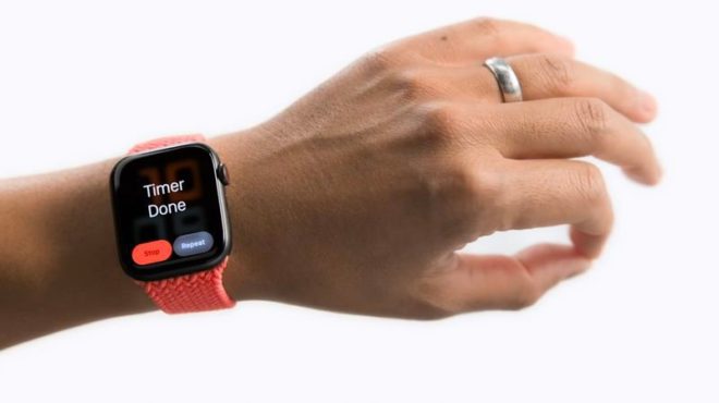 watchOS 8.3 porta AssistiveTouch sugli Apple Watch più vecchi