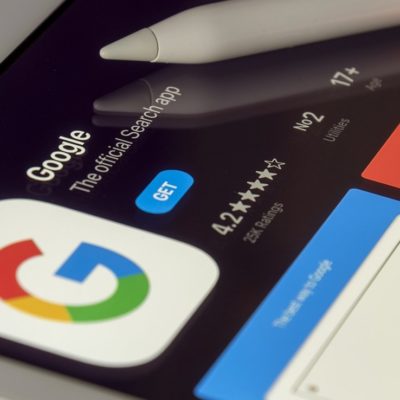 La denuncia: Google paga Apple per non farle creare un proprio motore di ricerca