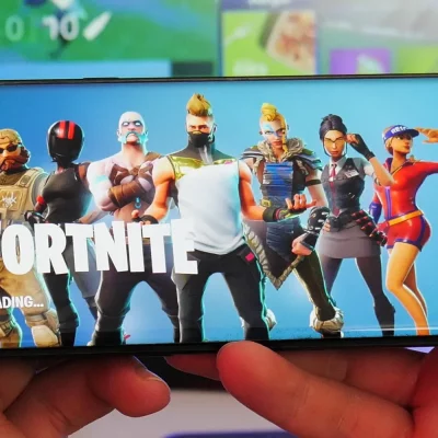 Fortnite con controlli touch torna su iPhone grazie a GeForce Now