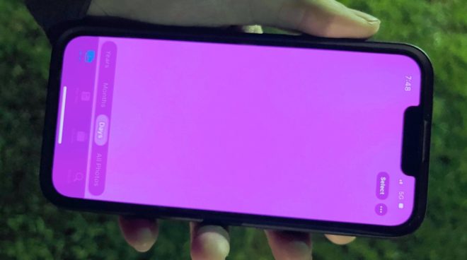 iPhone 13: alcuni utenti segnalano il problema dello “schermo rosa” [POSSIBILE SOLUZIONE]