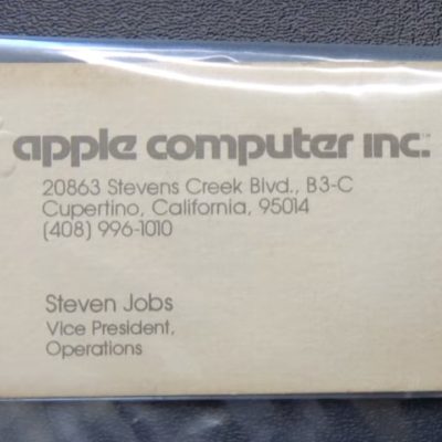 Un biglietto da visita di Steve Jobs presto in asta