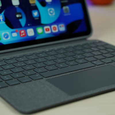Logitech Combo Touch, la custodia con tastiera per iPad Air 2022 – Recensione