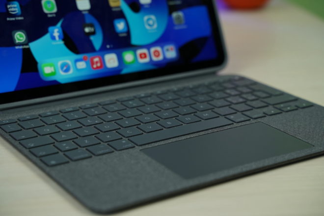 Logitech Combo Touch, la custodia con tastiera per iPad Air 2022 – Recensione