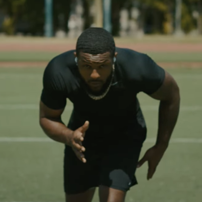 Apple pubblica un nuovo spot pubblicitario per le Beats Fit Pro