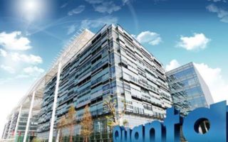 I lavoratori di Quanta Computer di nuovo in rivolta contro i lockdown in fabbrica