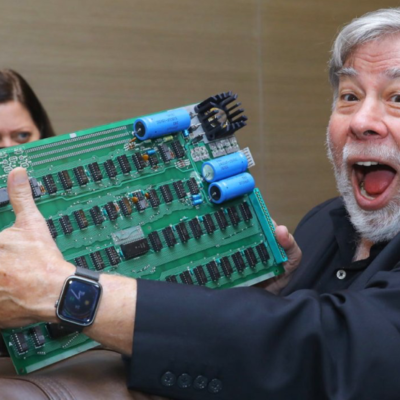 Un Apple I autografato da Wozniak andrà presto all’asta