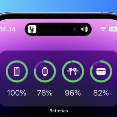 La custodia degli AirPods Pro 2 mostra lo stato della batteria anche con gli auricolari in uso
