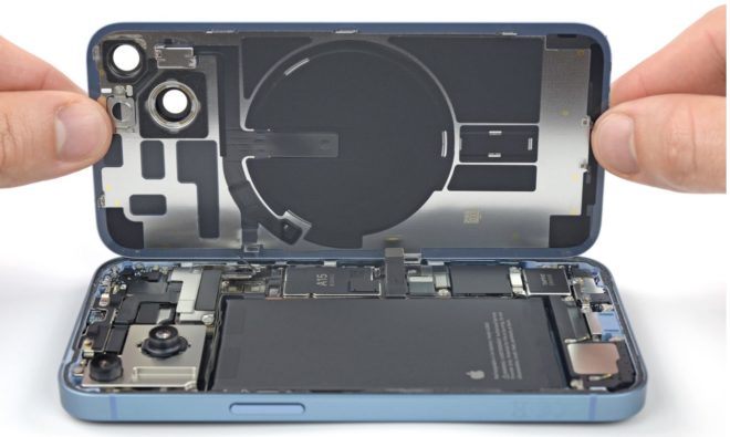 iFixit smonta l’iPhone 14: molto più facile da riparare!