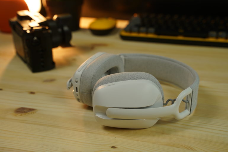 LOGITECH ZONE VIBE 100 CUFFIE WIRELESS OVER-EAR LEGGERE CON