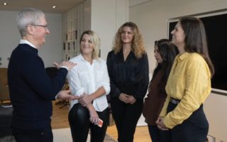 Tim Cook parla del ruolo delle donne in Apple e delle tecnologie AR