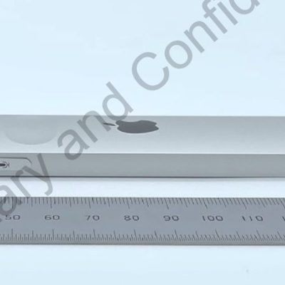 Il telecomando Siri Remote di Apple TV aveva un design differente