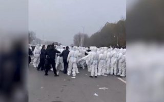 Proteste nello stabilimento degli iPhone, Foxconn ammette l’errore e promette di rimediare