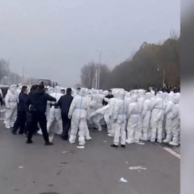 Proteste nello stabilimento degli iPhone, Foxconn ammette l’errore e promette di rimediare