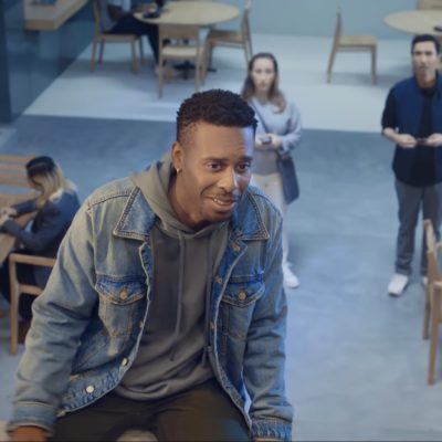 Samsung invita gli utenti Apple a saltare oltre la recinzione