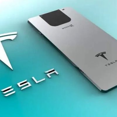 Elon Musk vuole creare lo smartphone anti-iPhone?