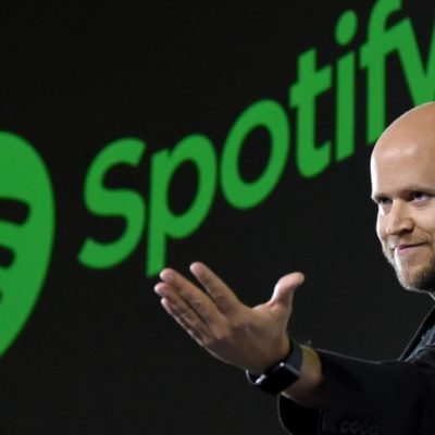 Spotify all’Unione Europea: bloccate il monopolio Apple!