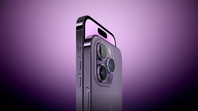 Un fotografo professionista usa iPhone 14 Pro Max per gli scatti al Super Bowl