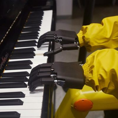 Le canzoni generate dall’IA su Apple Music e Spotify violano il copyright