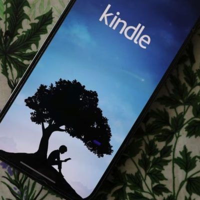 Apple avverte Amazon: “Su Kindle Unlimited ci sono libri sessualmente espliciti”