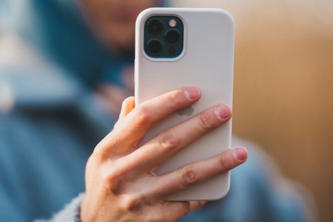 Il tuo iPhone scatta selfie a 7MP e non a 12MP? Ecco come ripristinare la massima risoluzione!