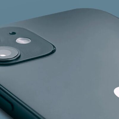 iPhone 12 e radiazioni, Apple rilascerà un aggiornamento per rientrare nei parametri francesi