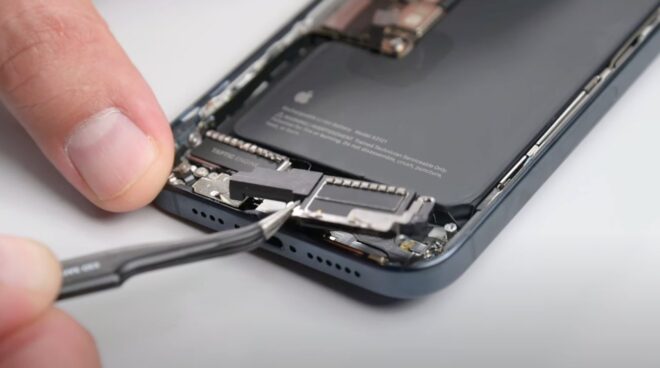 TEARDOWN! iFixit svela tutti i segreti hardware dell’iPhone 15 Pro Max