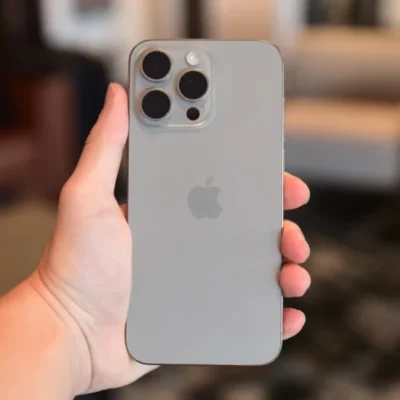 L’iPhone 16 potrebbe passare a una memoria flash di maggiore densità ma più lenta