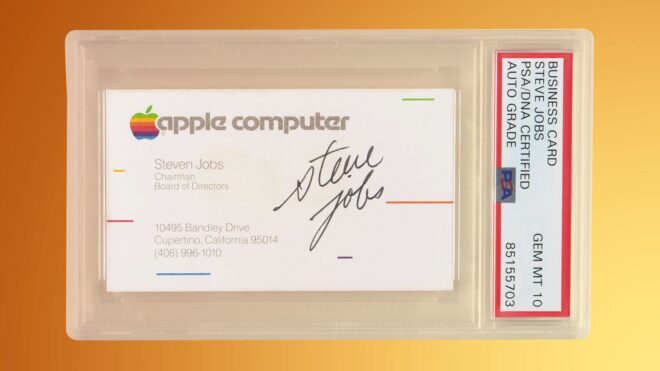 Venduto all’asta un raro biglietto da visita Apple Computer firmato da Steve Jobs