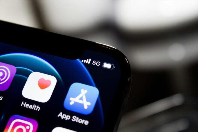 iOS 17.5 permette agli utenti iPhone in UE di scaricare le app dai siti web degli sviluppatori