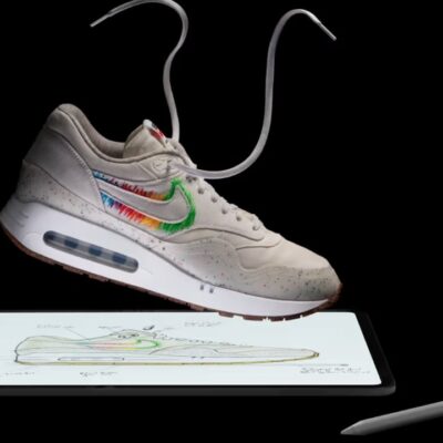 Tim Cook indossava delle Nike speciali per il lancio di iPad