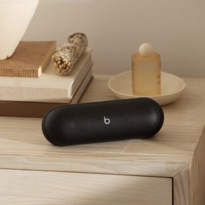 Apple lancia il nuovo speaker Beats Pill