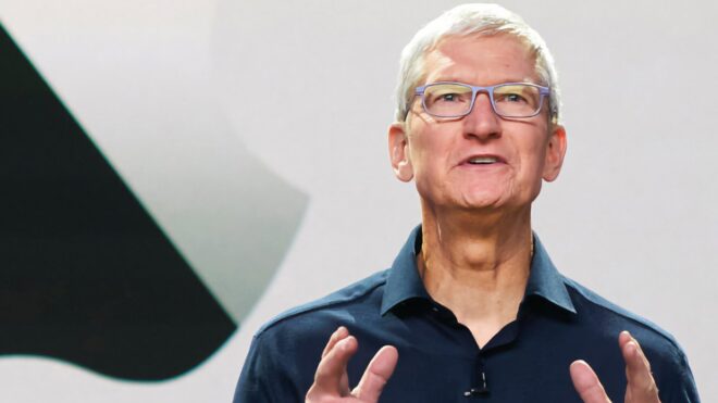 Tim Cook: “Apple non è arrivata prima nell’IA, ma sarà la migliore”