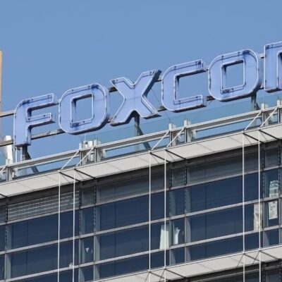 Arrestati dipendenti Foxconn nello stabilimento chiave di Apple in Cina