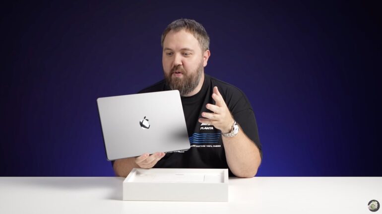 macbook-pro-m4-unboxing-leak