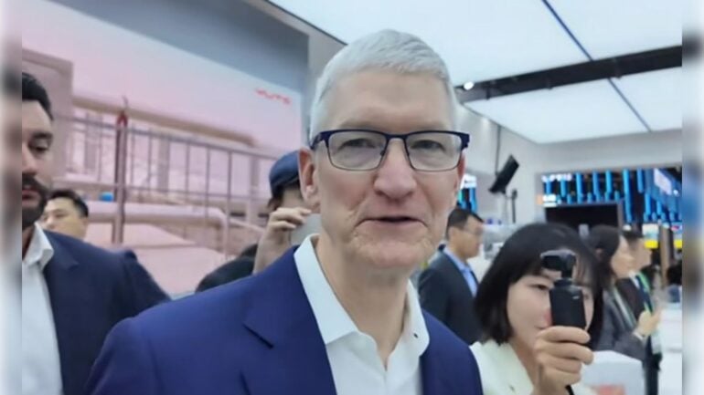 Tim Cook visita cina