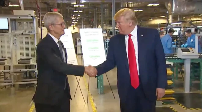 Tim Cook si congratula con Donald Trump per la vittoria alle elezioni presidenziali USA