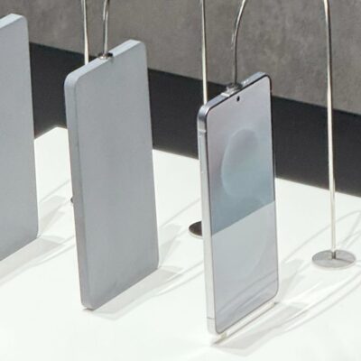 Samsung presenta il Galaxy S25 Edge: il super sottile che sfiderà l’iPhone 17 Air