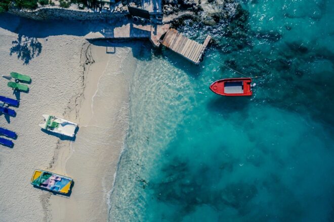 eSIM Albania: prezzi e piani con Saily per essere connessi in viaggio