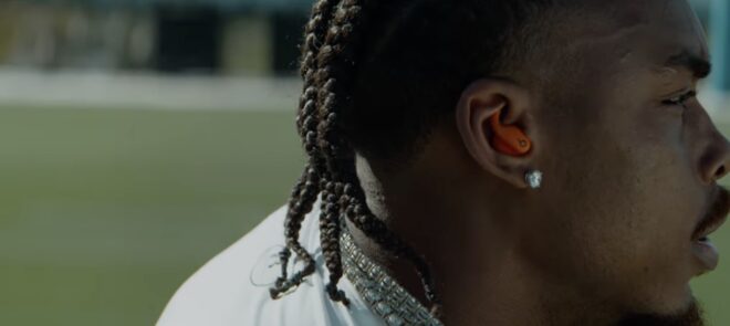 Apple presenta i nuovi Powerbeats Fit: auricolari sportivi in arrivo in autuno