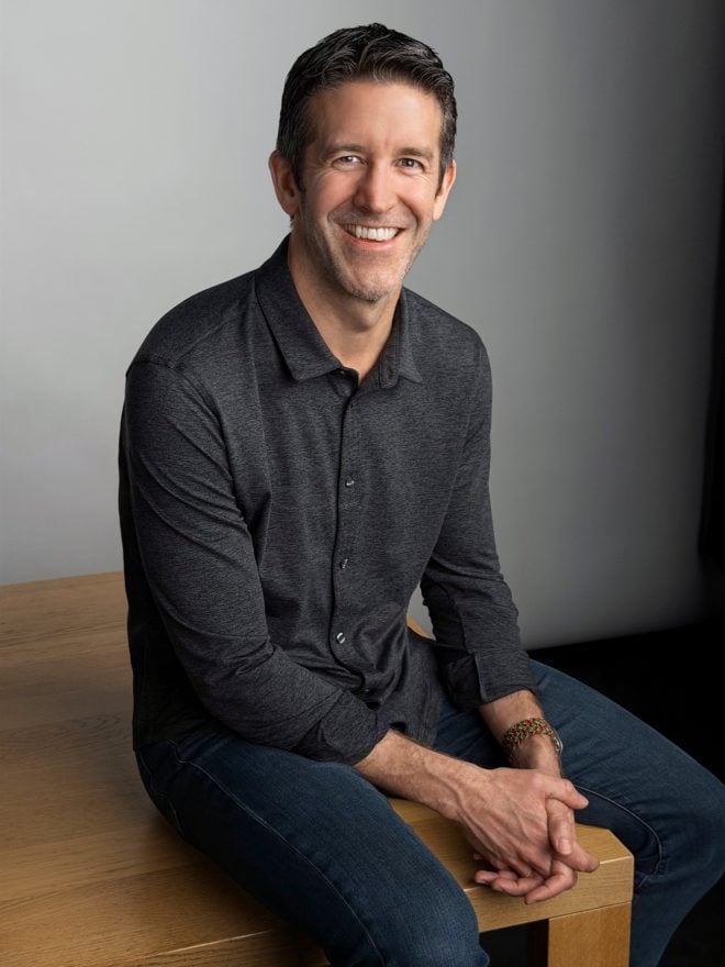 John Ternus racconta la nuova Apple: design, iPhone Duo e intelligenza artificiale