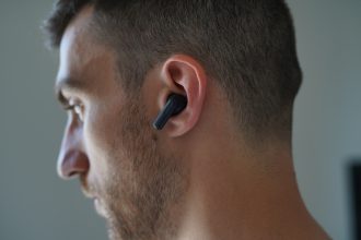 Recensione OPPO Enco Air5 Pro: le true wireless che fanno paura ad AirPods Pro?