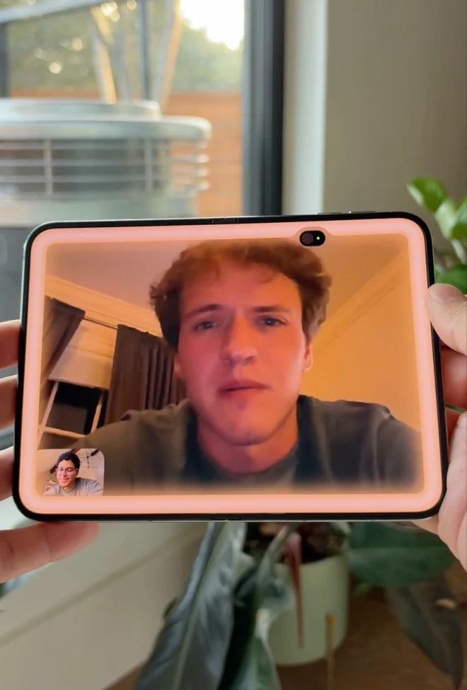 iPhone Duo, le prime recensioni svelano tre problemi (e una sorpresa)